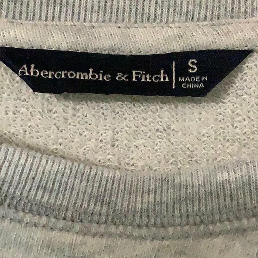 Abercrombie Lace Sweatshirt - Picture 2 of 5
